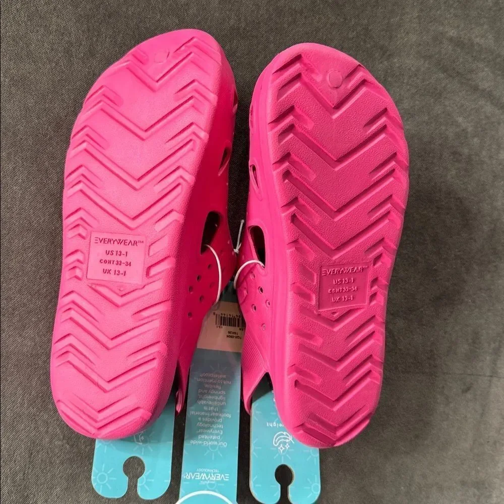 Kids Totes Pink Slip-On Waterproof Shoes Lightweight Size 13-1 NEW